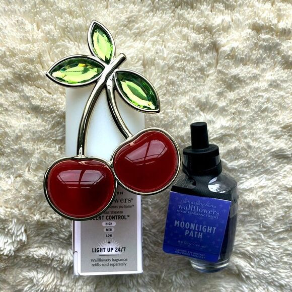 Bath & Body Works Other - Bath and Body Works Cherry Wallflower Plug